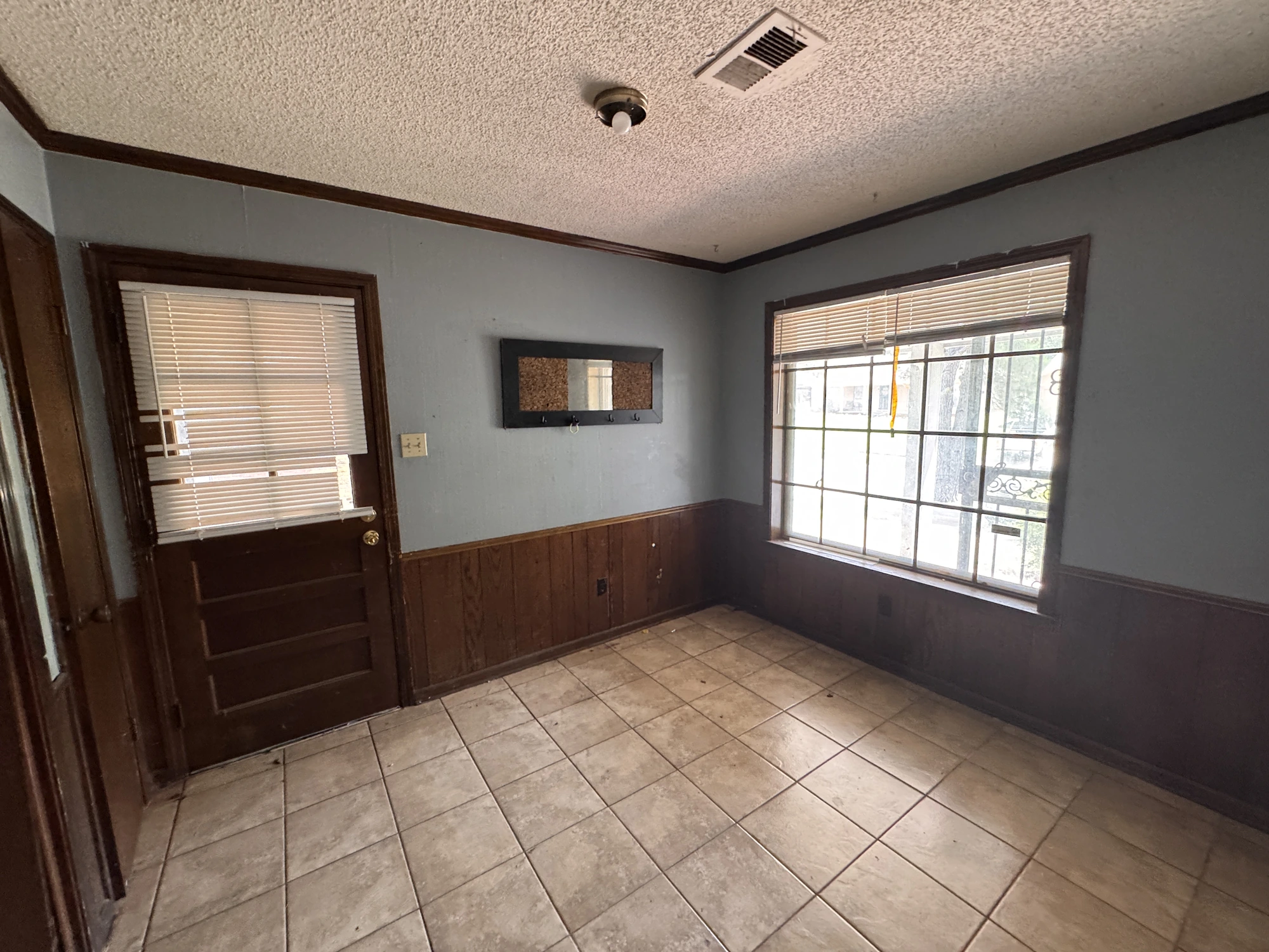 Whole-home Refresh - Project 01, Dining before renovation